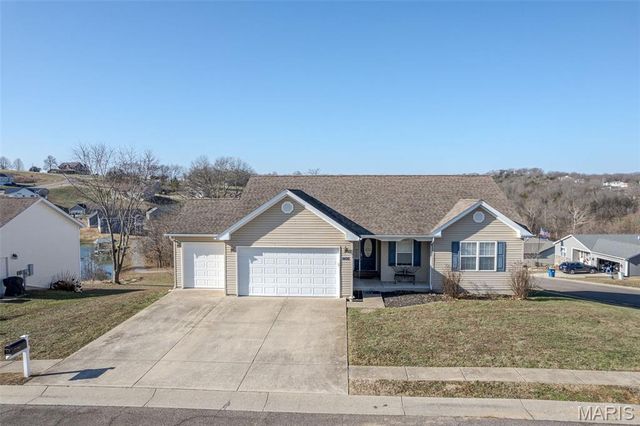 805 Douglas Street, New Haven, MO 63068