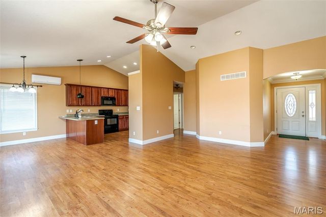 805 Douglas Street, New Haven, MO 63068