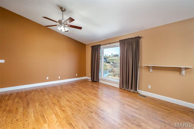 805 Douglas Street, New Haven, MO 63068