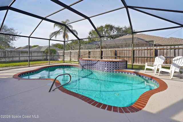 6042 Newbury Circle, Melbourne, FL 32940