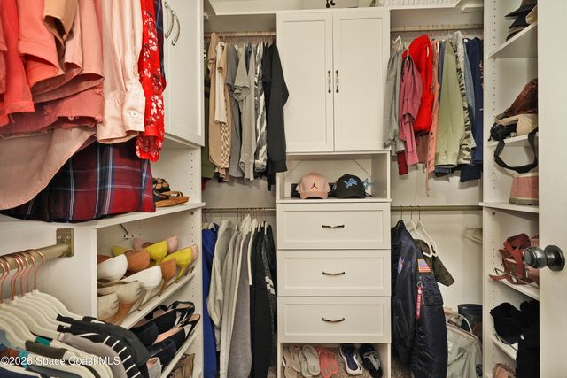 6042 Newbury Circle, Melbourne, FL 32940