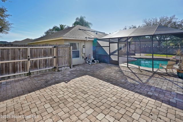 6042 Newbury Circle, Melbourne, FL 32940