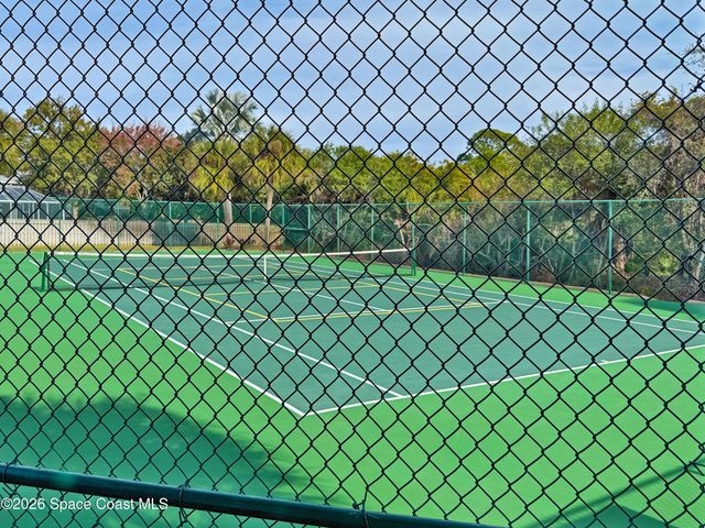 6042 Newbury Circle, Melbourne, FL 32940