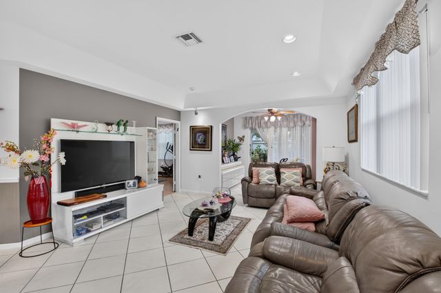 12598 Crystal Pointe Drive D, Boynton Beach, FL 33437