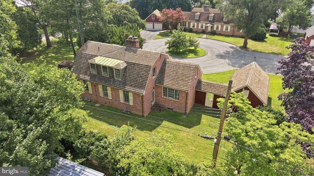 6 ACADEMY CT, Berryville, VA 22611
