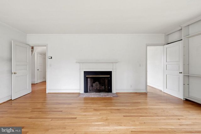 6 ACADEMY CT, Berryville, VA 22611