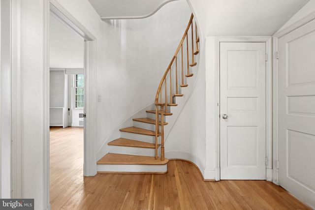 6 ACADEMY CT, Berryville, VA 22611