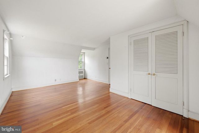 6 ACADEMY CT, Berryville, VA 22611
