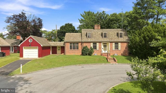6 ACADEMY CT, Berryville, VA 22611