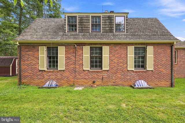 6 ACADEMY CT, Berryville, VA 22611