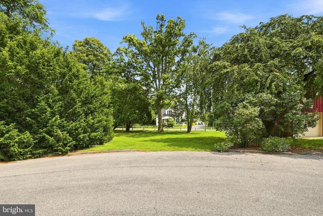 6 ACADEMY CT, Berryville, VA 22611
