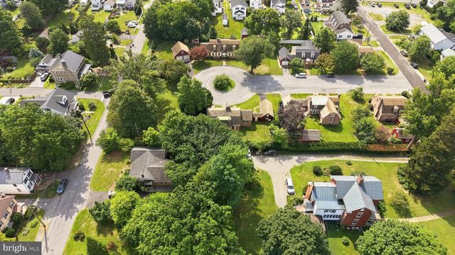 6 ACADEMY CT, Berryville, VA 22611