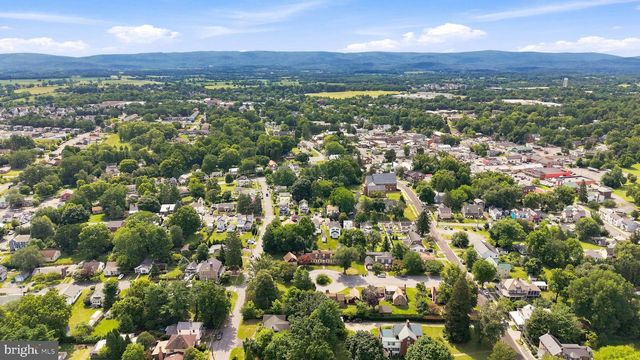 6 ACADEMY CT, Berryville, VA 22611