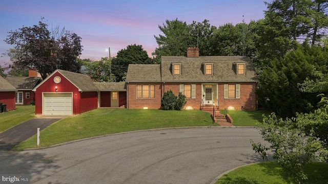 6 ACADEMY CT, Berryville, VA 22611