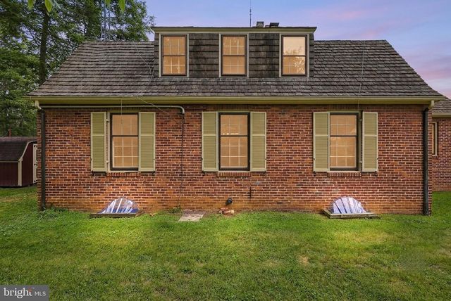 6 ACADEMY CT, Berryville, VA 22611