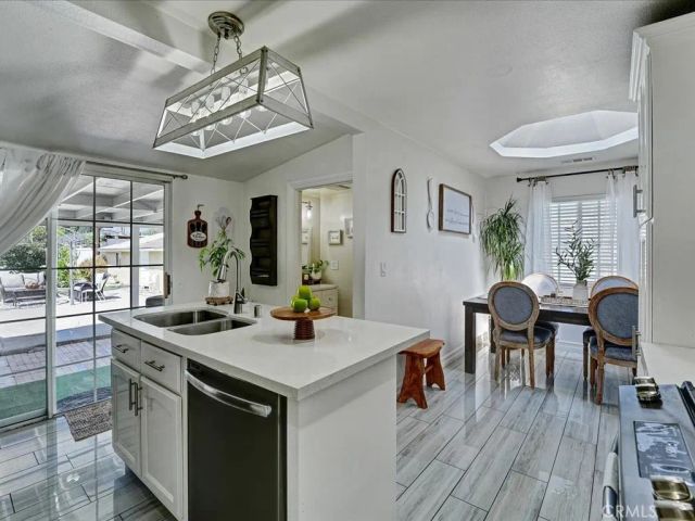 3716 Brotherton, Corona, CA 92879
