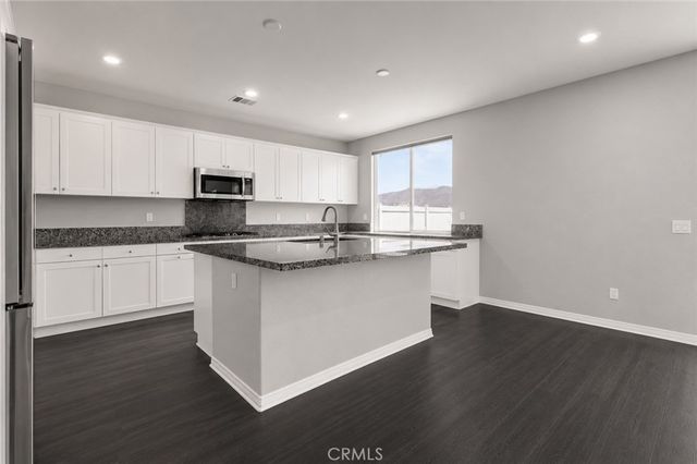 11056 Guffey Ranch Way, Corona, CA 92883
