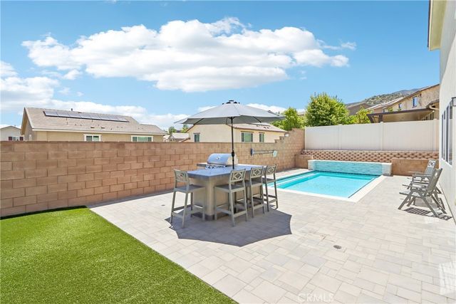 11056 Guffey Ranch Way, Corona, CA 92883