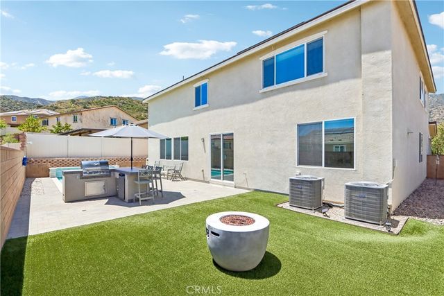 11056 Guffey Ranch Way, Corona, CA 92883