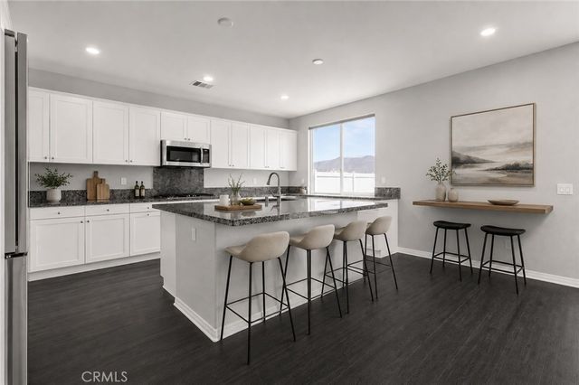 11056 Guffey Ranch Way, Corona, CA 92883