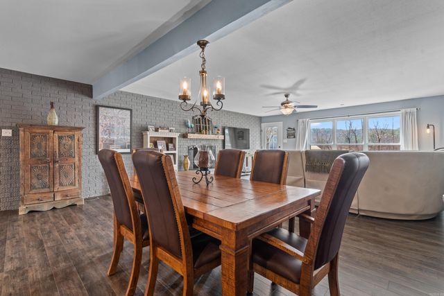 563 Kirschwood Dr Drive, Hot Springs, AR 71913