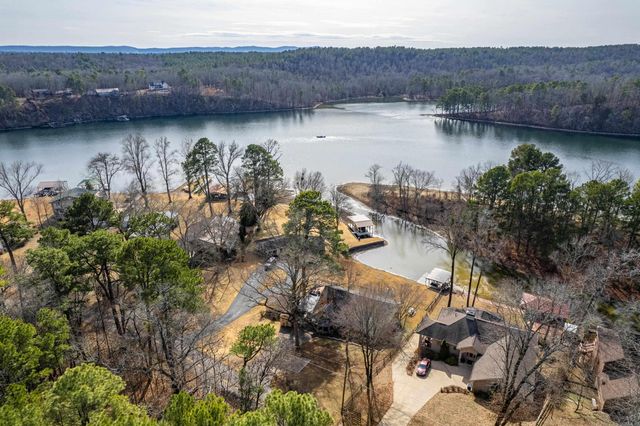 563 Kirschwood Dr Drive, Hot Springs, AR 71913