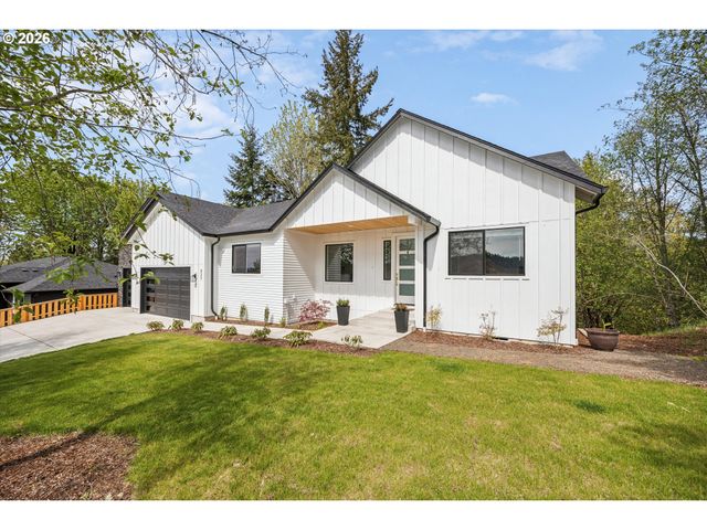 937 EDINBURGH Ct, Kelso, WA 98626
