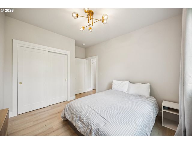 937 EDINBURGH Ct, Kelso, WA 98626