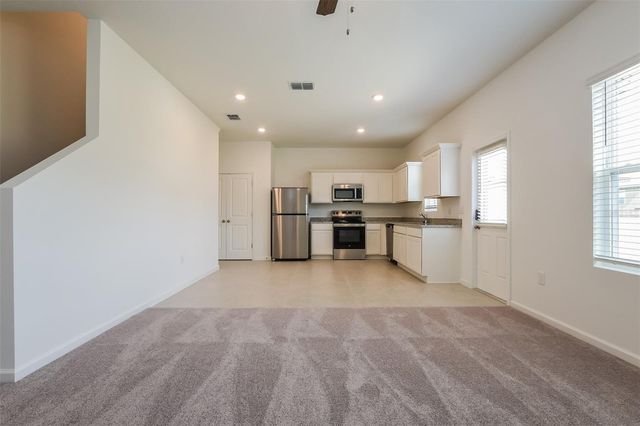 2042 HEMINGWAY CIRCLE, Groveland, FL 34736