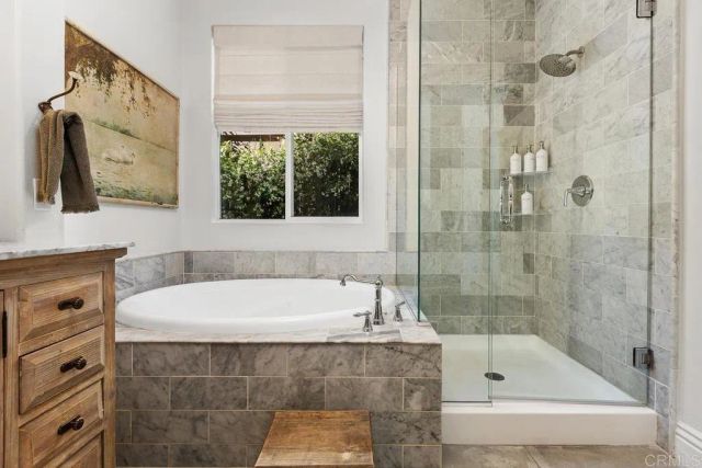 3153 Amberwood Lane, Escondido, CA 92027
