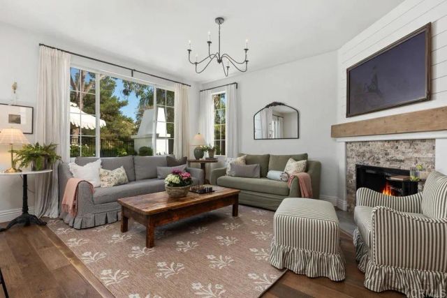 3153 Amberwood Lane, Escondido, CA 92027