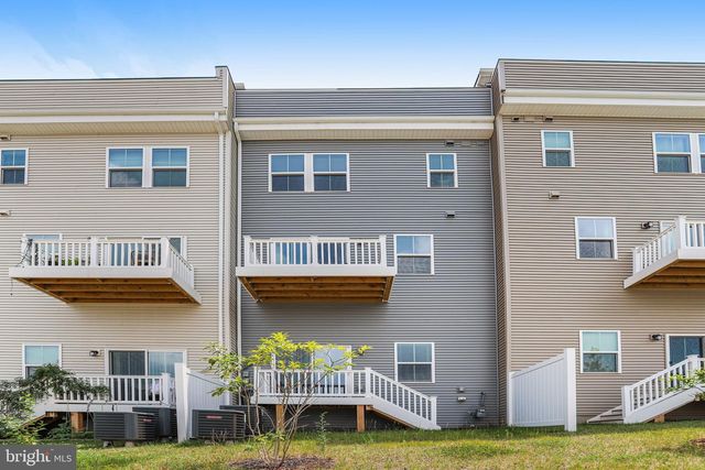 46324 MOUNT KELLOGG TER, Sterling, VA 20164