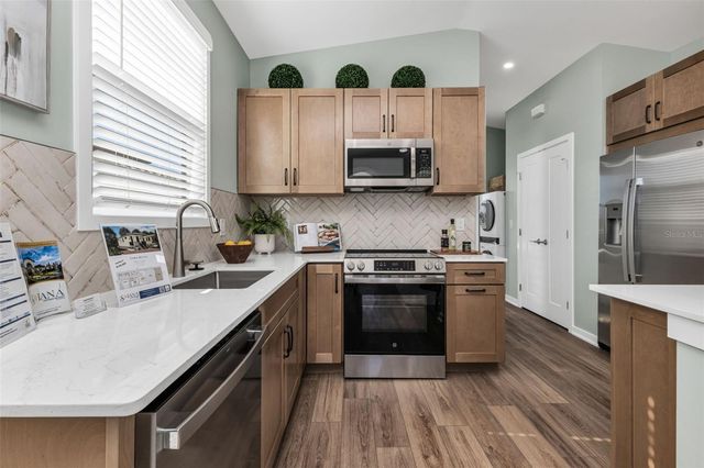 6165 TALON BAY DRIVE 72, North Port, FL 34287