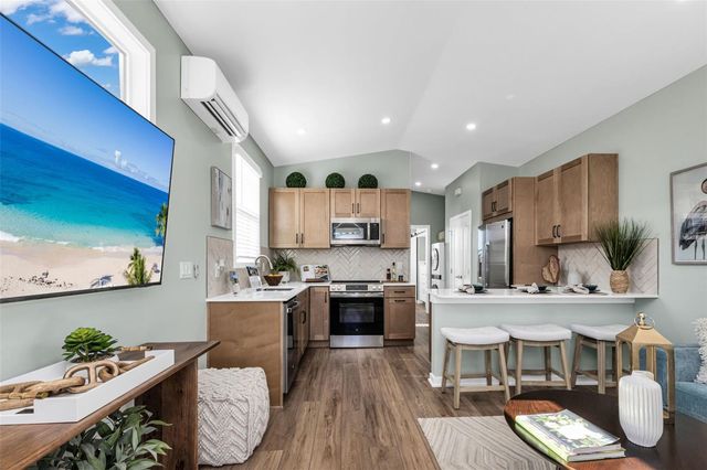 6165 TALON BAY DRIVE 72, North Port, FL 34287