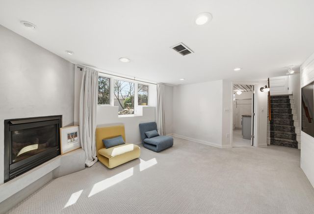 5221 Ewing Avenue S, Minneapolis, MN 55410