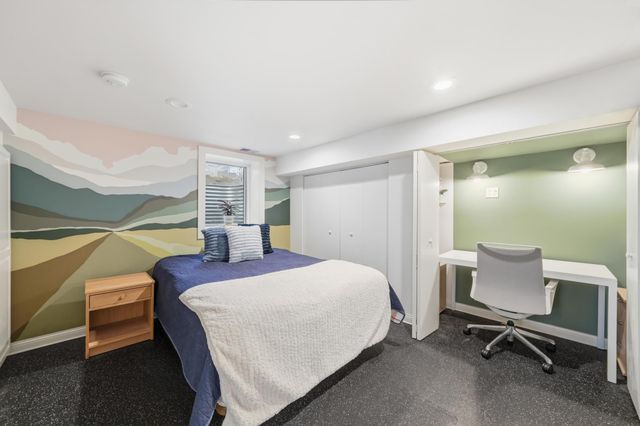 5221 Ewing Avenue S, Minneapolis, MN 55410