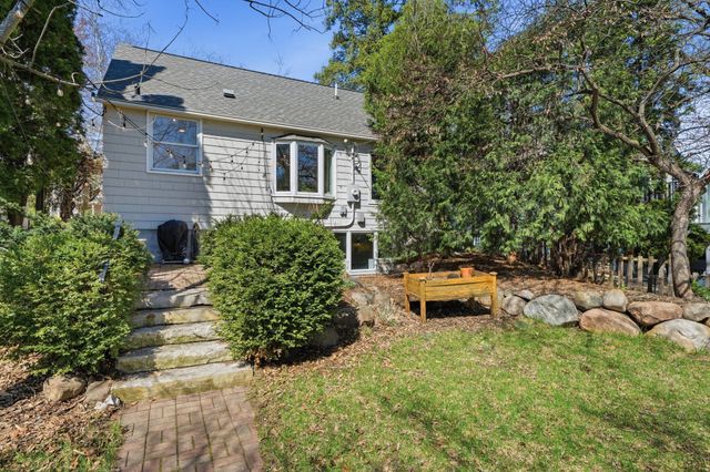 5221 Ewing Avenue S, Minneapolis, MN 55410