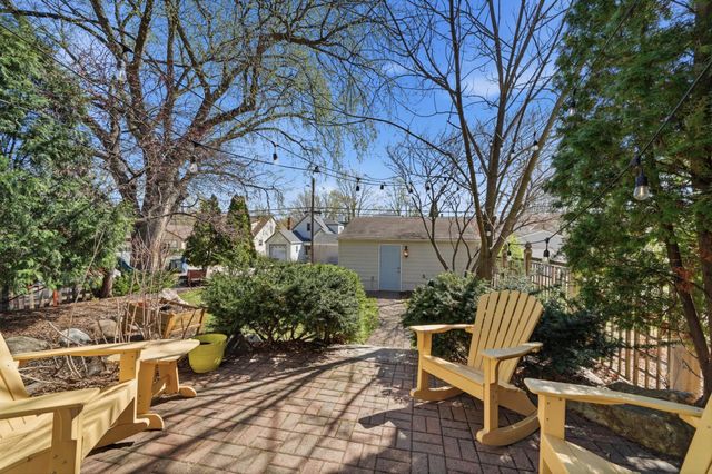 5221 Ewing Avenue S, Minneapolis, MN 55410