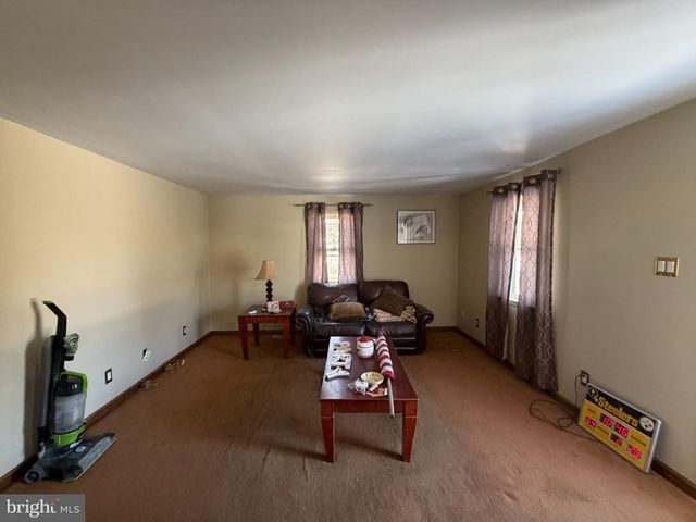 550 BERLIN RD, Clementon, NJ 08021