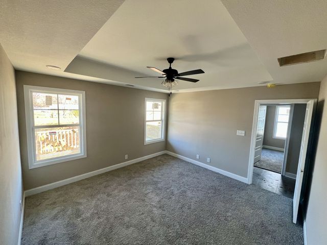 165 Arkansas Ave, Oak Grove, KY 42262