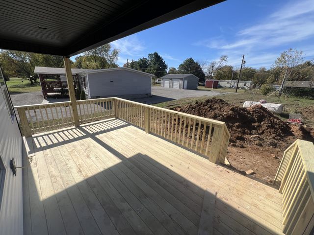 165 Arkansas Ave, Oak Grove, KY 42262