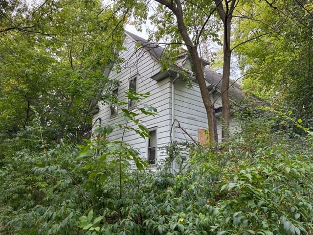 1504 W Glen Flora Avenue, Waukegan, IL 60085