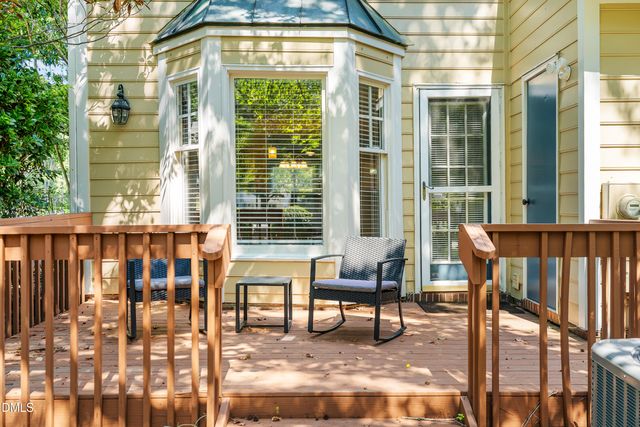 200 Standish Drive, Chapel Hill, NC 27517