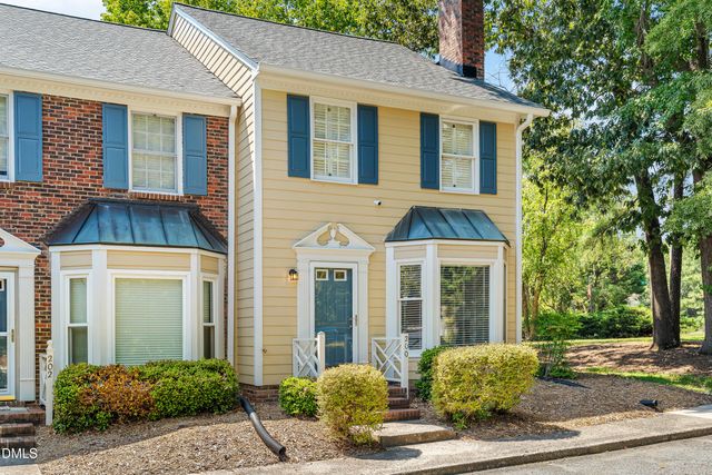 200 Standish Drive, Chapel Hill, NC 27517