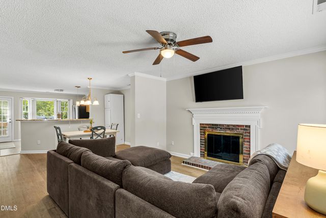 200 Standish Drive, Chapel Hill, NC 27517
