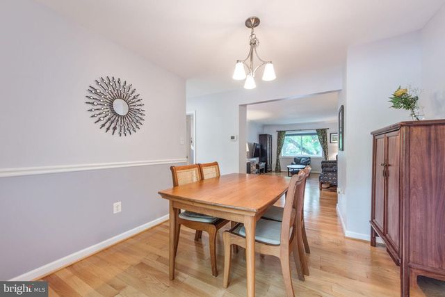 10343 BUSHMAN DR, Oakton, VA 22124