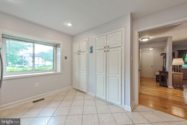10343 BUSHMAN DR, Oakton, VA 22124