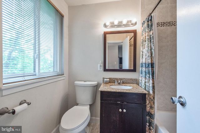 10343 BUSHMAN DR, Oakton, VA 22124