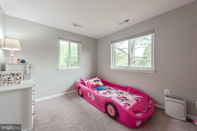 10343 BUSHMAN DR, Oakton, VA 22124