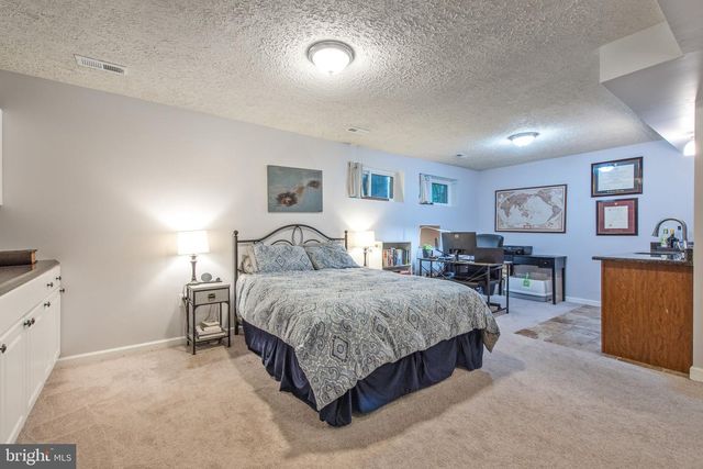 10343 BUSHMAN DR, Oakton, VA 22124